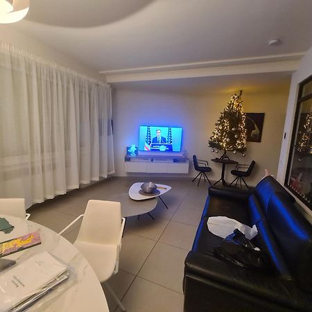 Frontaal Gelijkvloers Seaview 80M² 2 Slp Apartment Oostende Bagian luar foto