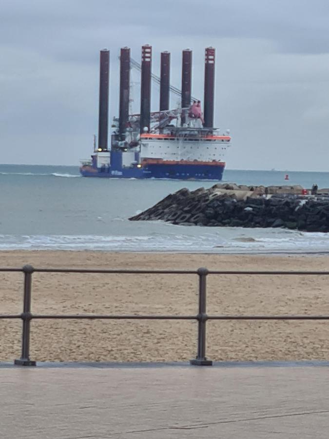 Frontaal Gelijkvloers Seaview 80M² 2 Slp Apartment Oostende Bagian luar foto